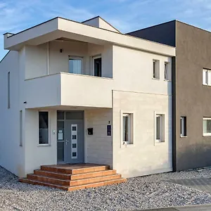 Apartman Peti